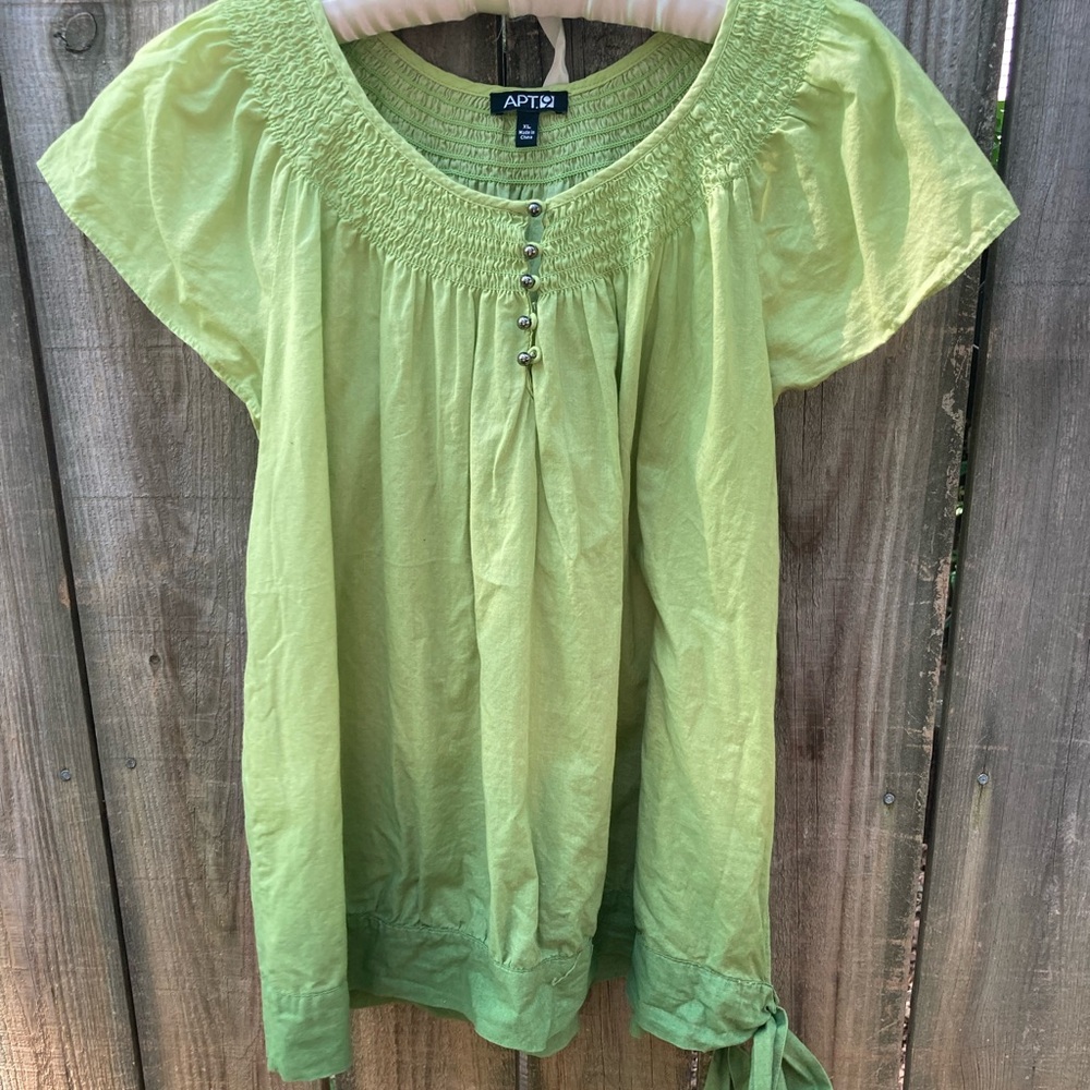 Apt. 9 cotton green blouse